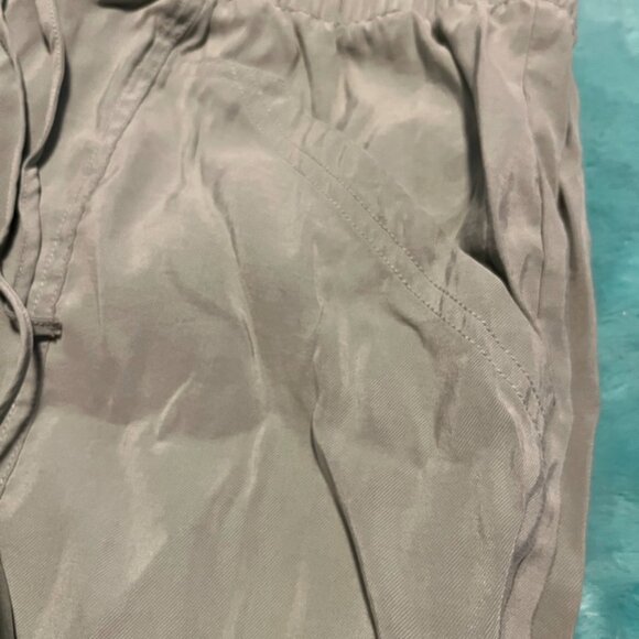 Abercrombie Green Joggers - Picture 2 of 6